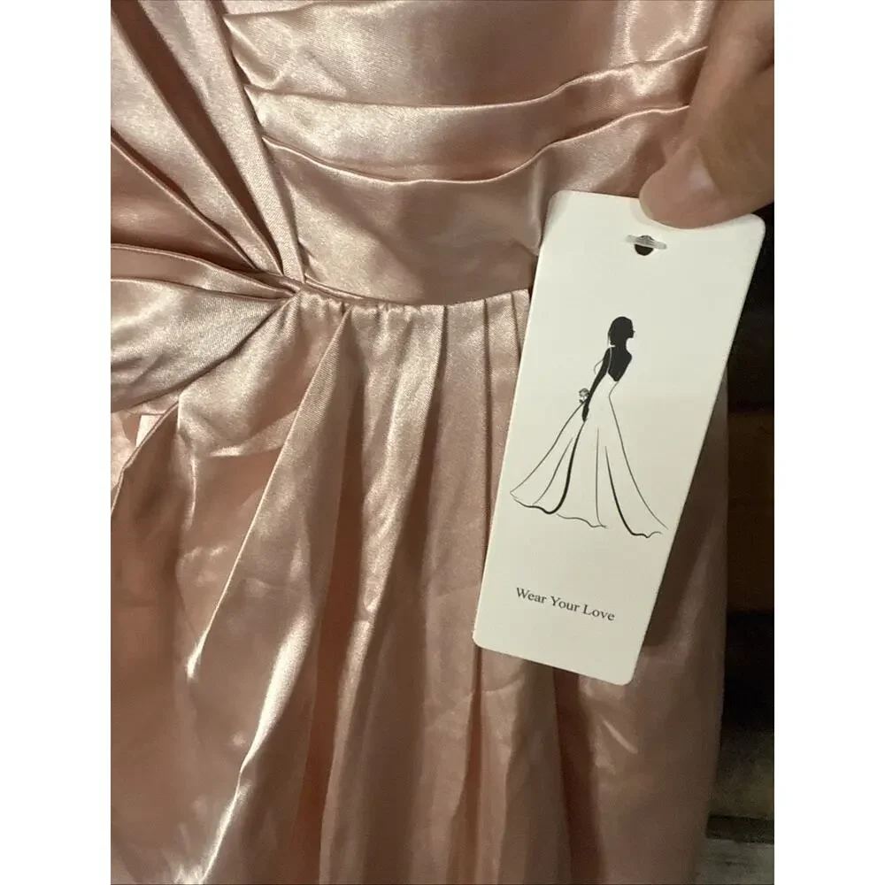 Light Pink Blush Formal Satin Dress Medium(? See Desc) - Picture 2 of 5
